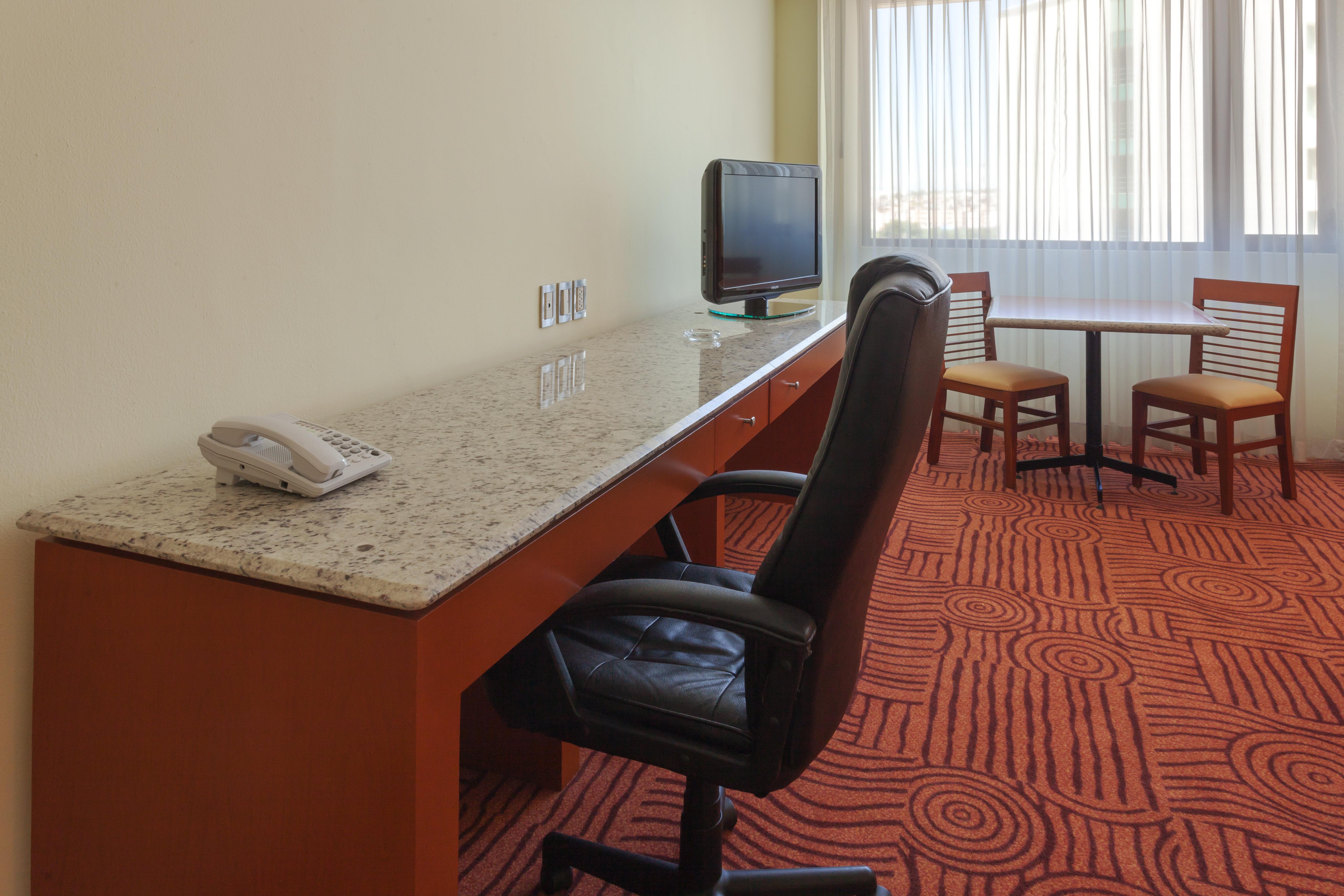 Holiday Inn Puebla Finsa By Ihg Eksteriør bilde