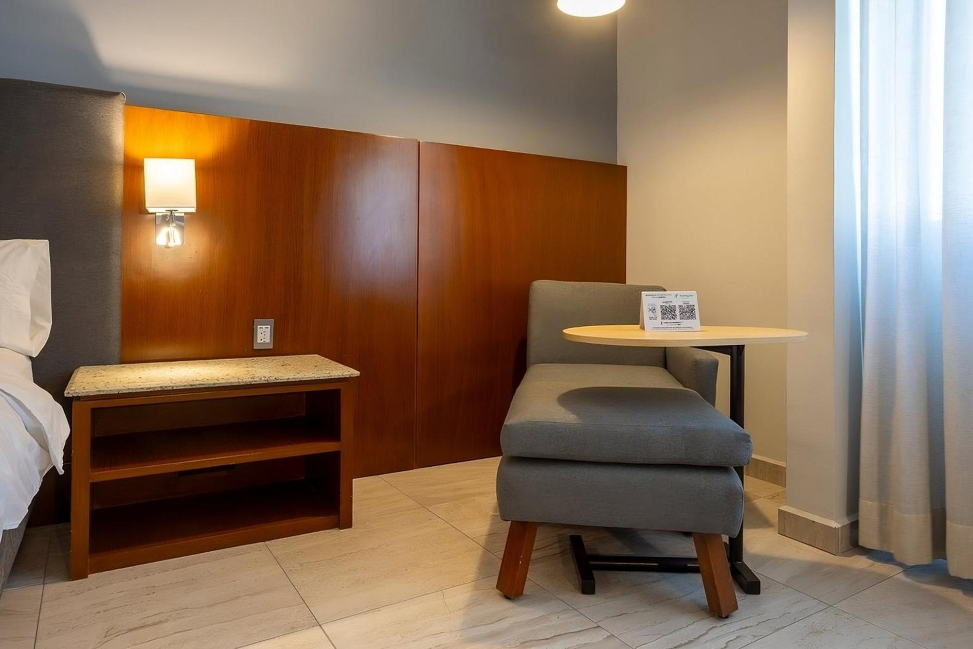Holiday Inn Puebla Finsa By Ihg Eksteriør bilde